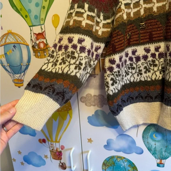 Rare vintage sweater Barbra sue landscape, spring bumblebees beehives small - Picture 3 of 16